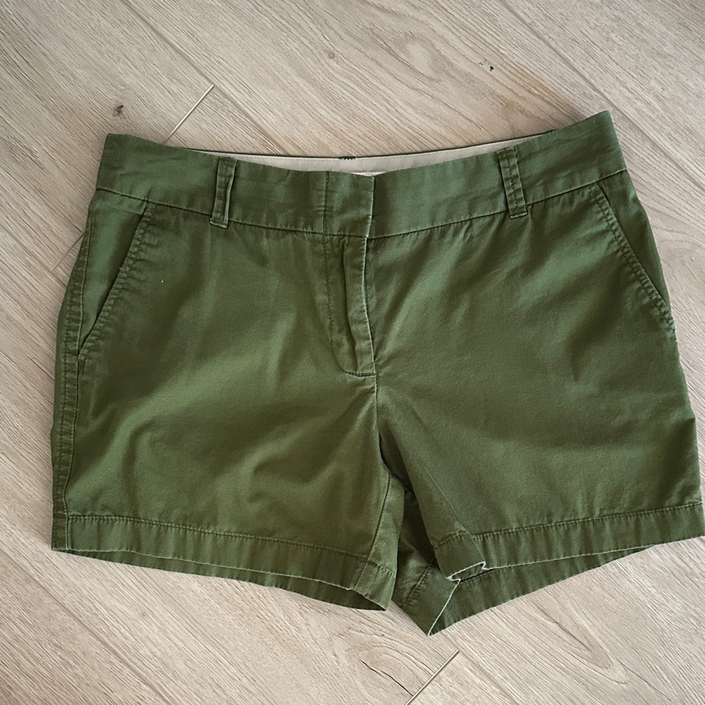 J. Crew Olive Chino Shorts Women’s size 4 - Picture 3 of 5